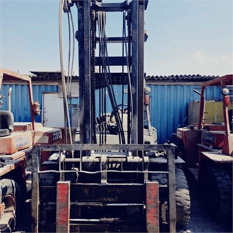 Mitsubishi Forklift 1998 (7 Ton)