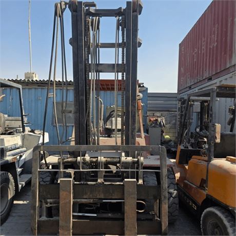 Mitsubishi forklift 1998 (7 Ton)